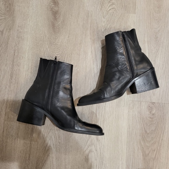 Booties - Picture 7 of 8